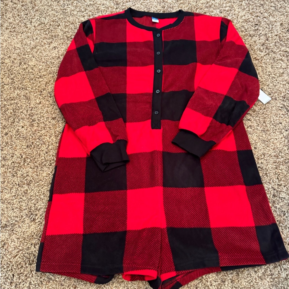 Women’s Old Navy, Buffalo plaid size medium, one piece fleece pajamas. BNWT